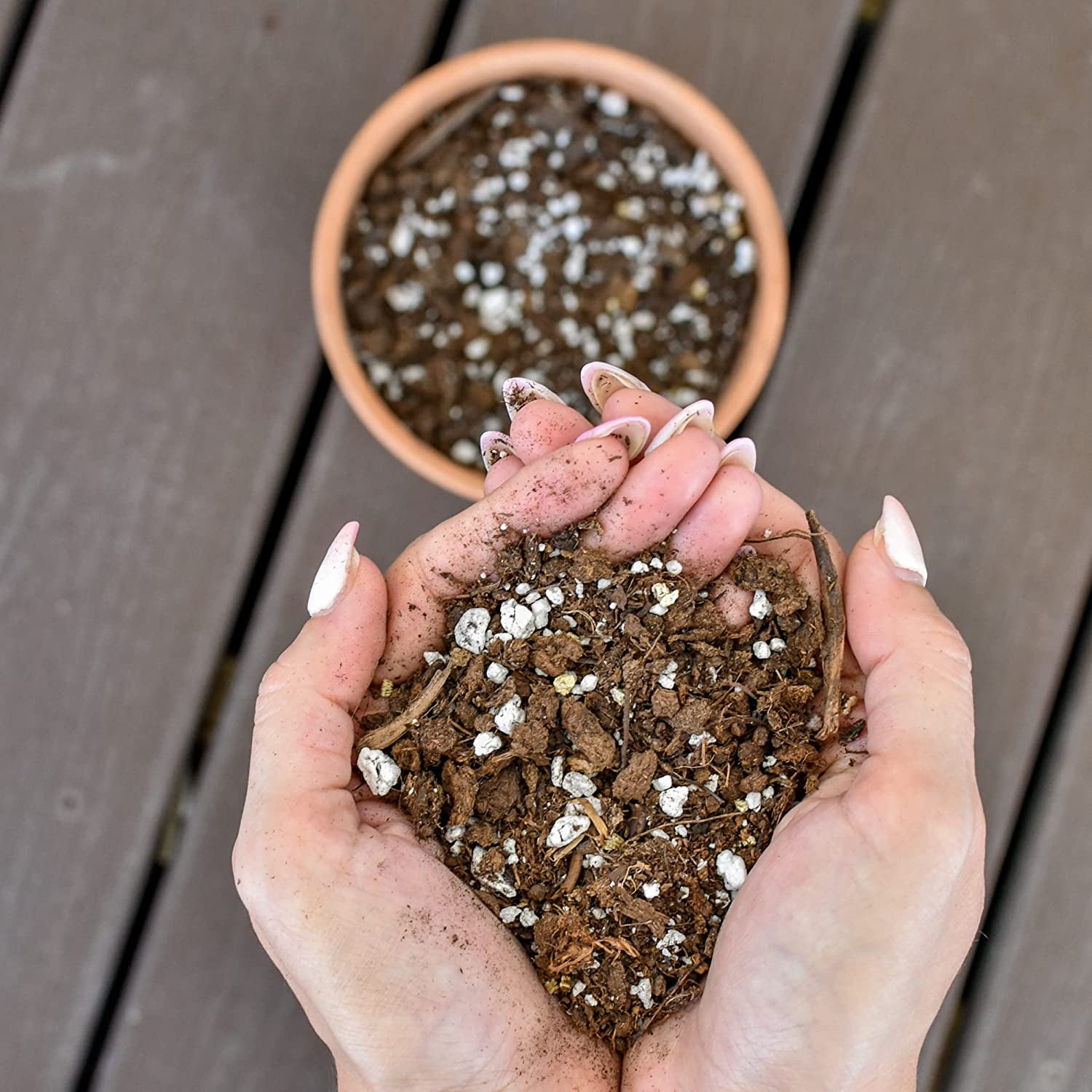 Soil Mixture for Indoor Herb Planters, Specially Blended Soil Mixture for Planting and Growing Indoor Kitchen Herbs Indoors, Indoor Herb Garden, Herb Growing Soil Mixture 2QT