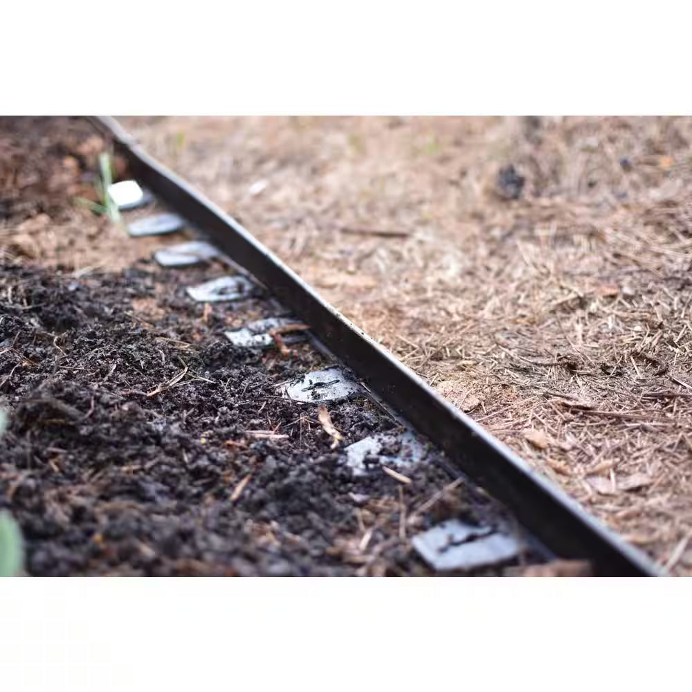 100 Ft. Heavy-Duty No-Dig Plastic Landscape Edging
