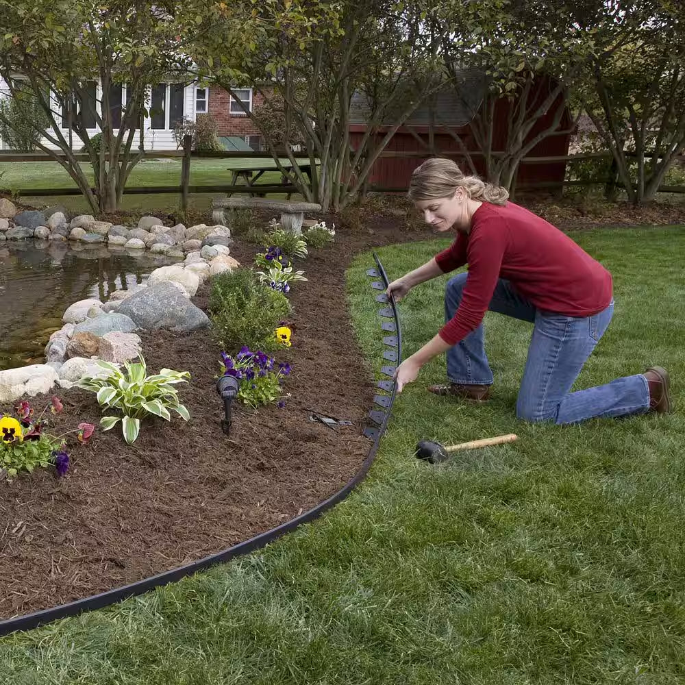 100 Ft. Heavy-Duty No-Dig Plastic Landscape Edging