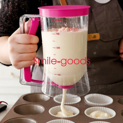 900ML Pancake Baking Batter Dispenser Measuring Cup Muffin Cream Separating Tool